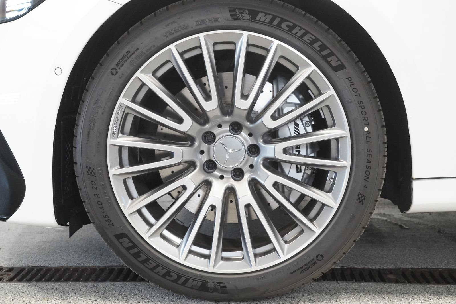 New 2027 Mercedes-Benz E 53 AMG e 4MATIC Sedan image 11