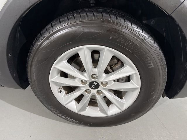 Used 2019 Kia Sorento LX w/ Option Group 020 image 17