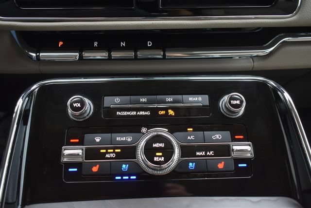 Used 2023 Lincoln Navigator L Reserve AWD/4WD image 38
