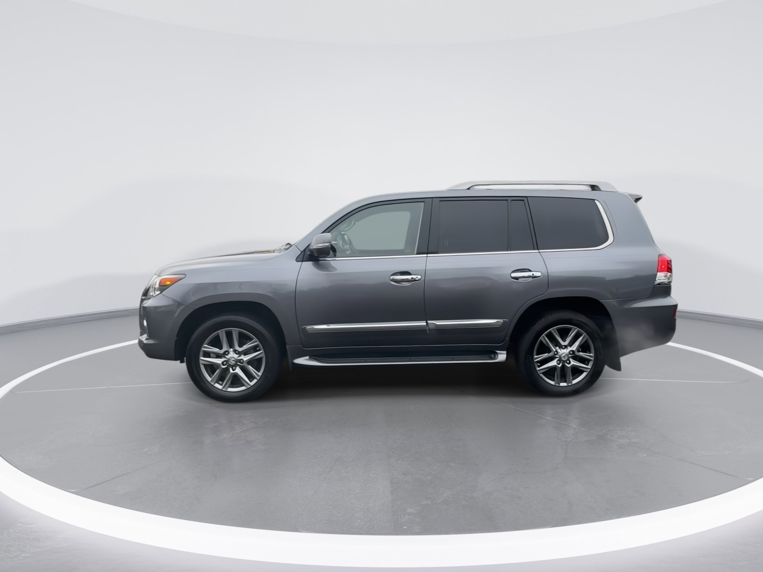Used 2015 Lexus LX 570 4WD w/ Luxury Package image 5