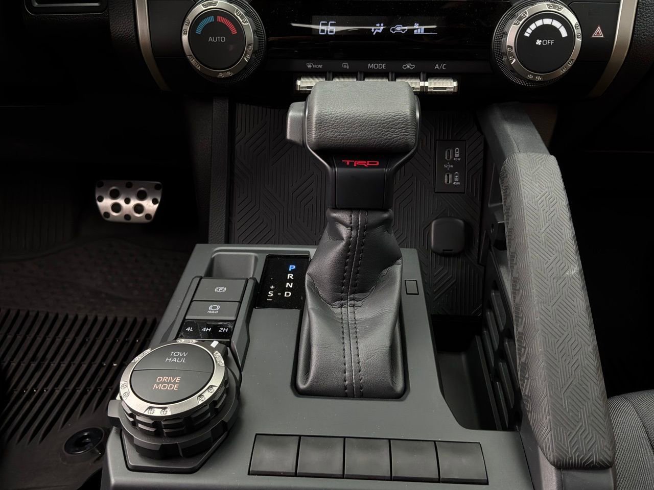 Used 2025 Toyota Tacoma TRD Sport image 22