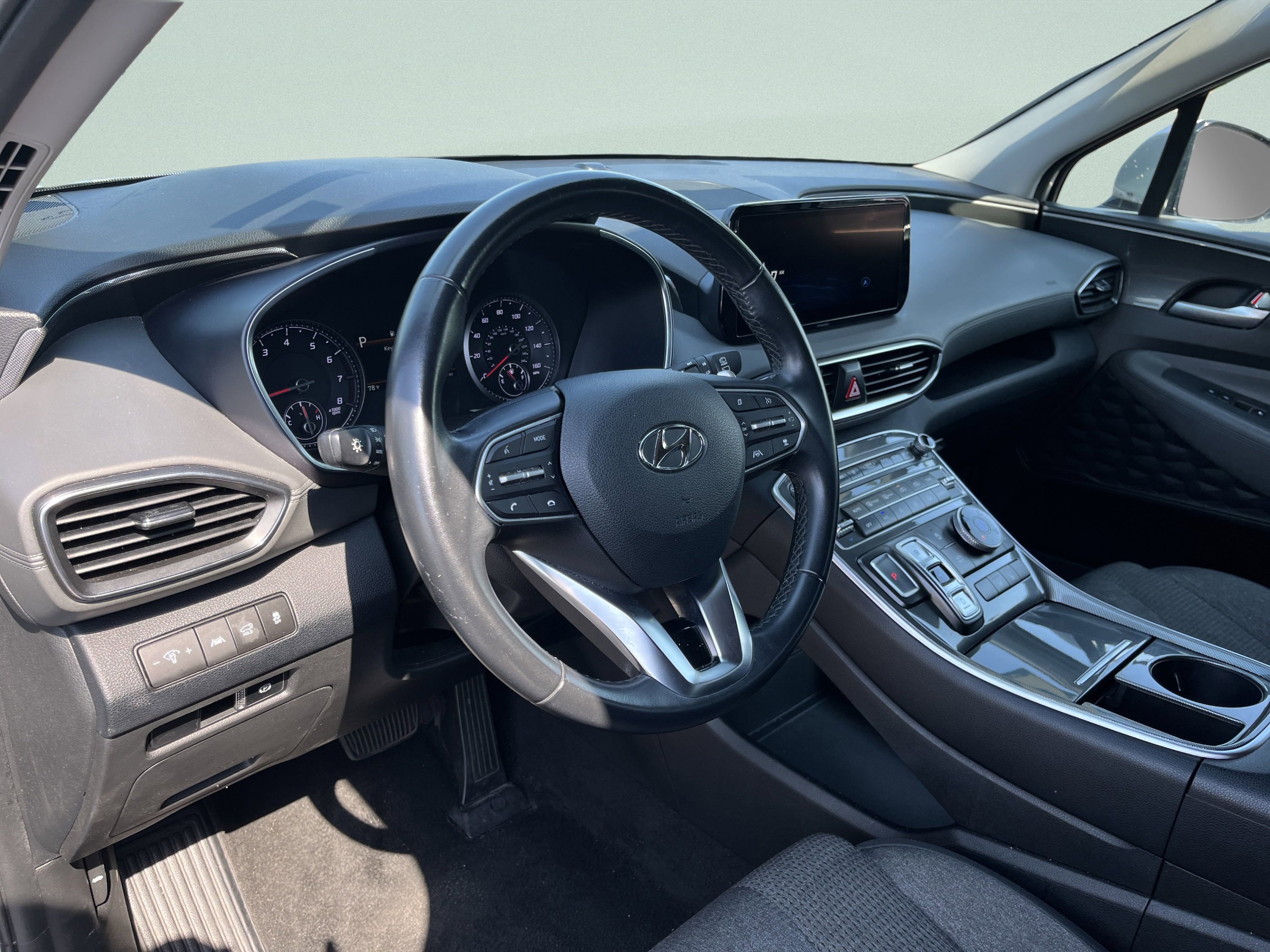 Used 2023 Hyundai Santa Fe SEL image 13