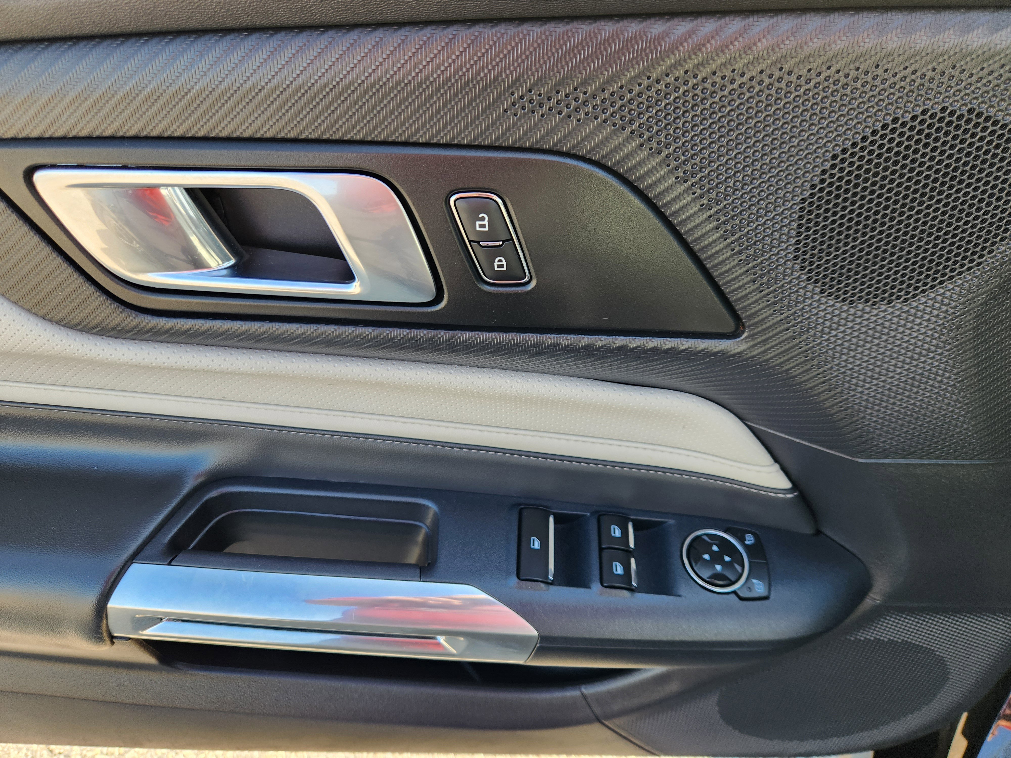 Used 2024 Ford Mustang Premium image 20