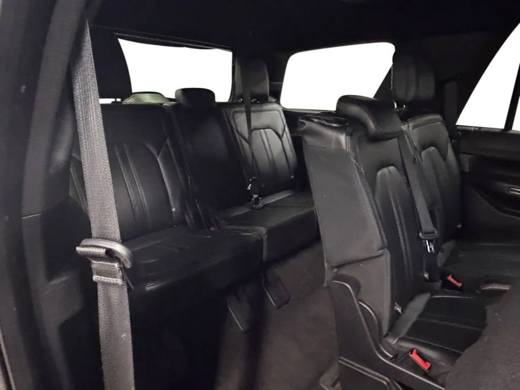 Used 2020 Ford Expedition Limited AWD/4WD image 26