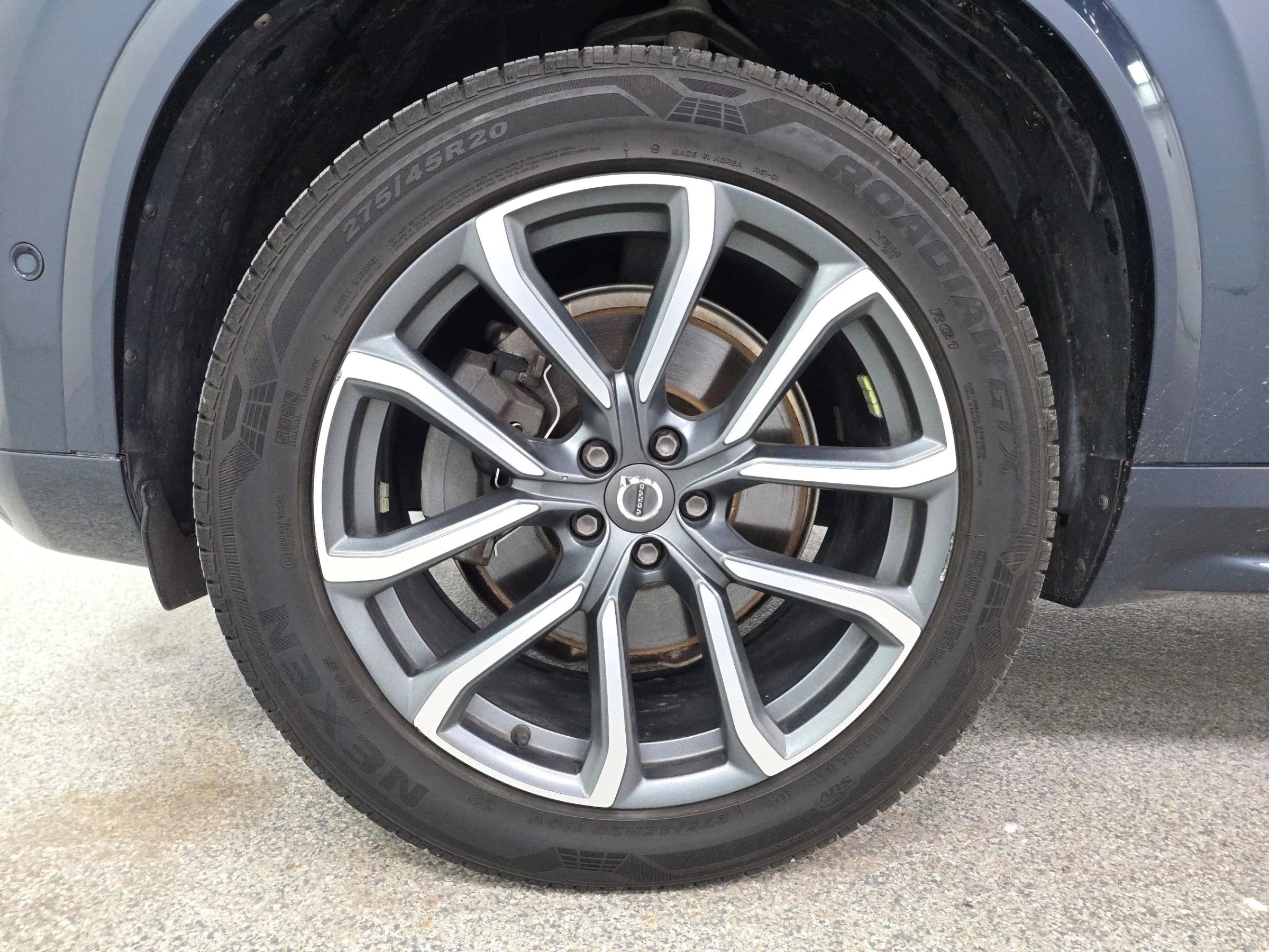 Used 2019 Volvo XC90 T6 Momentum w/ Advanced Package image 23