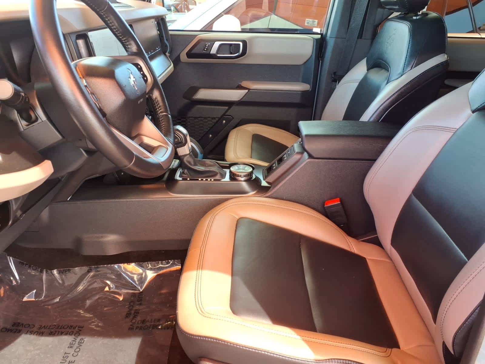 Used 2023 Ford Bronco Wildtrak AWD/4WD image 12