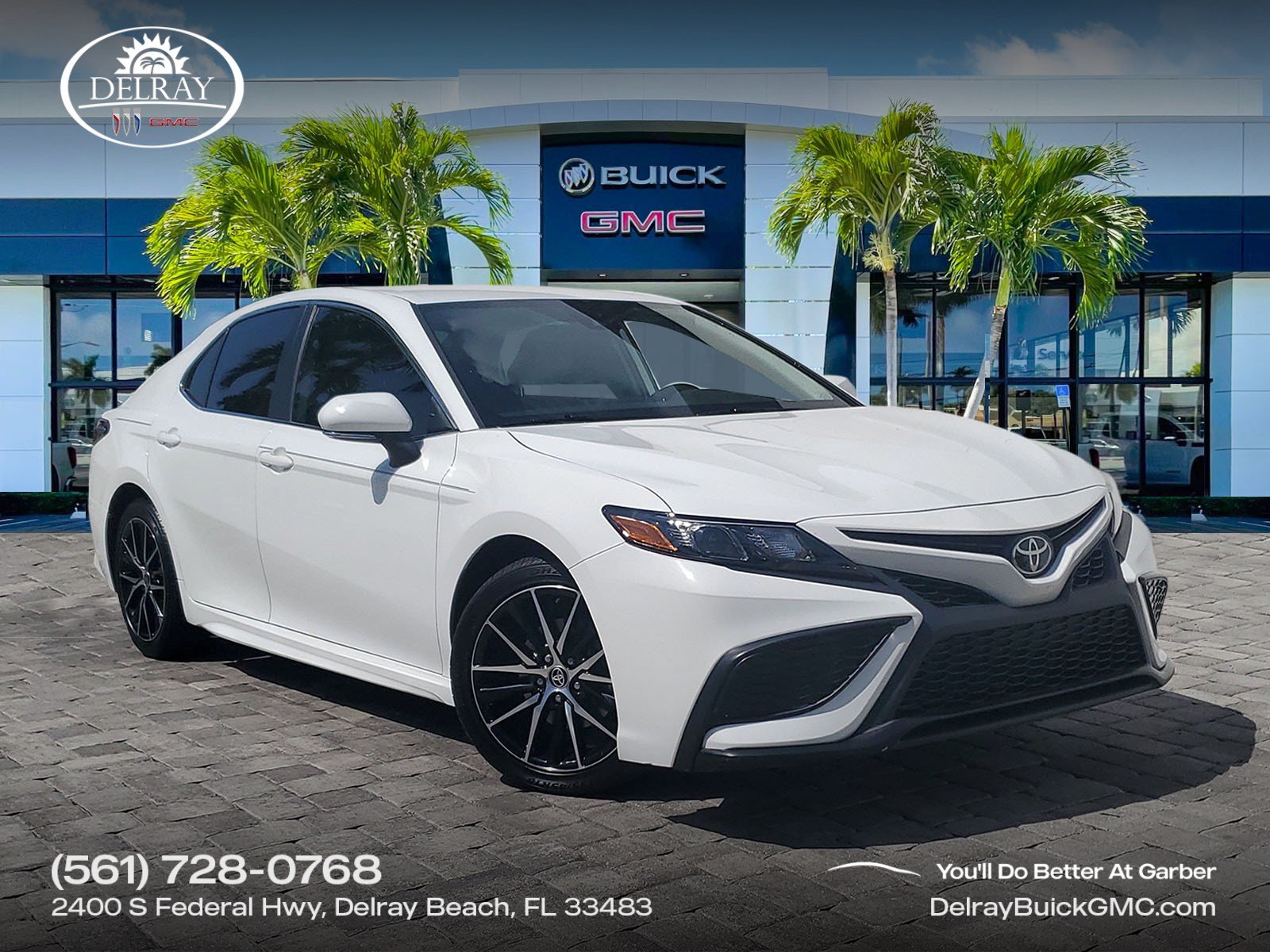 Used 2023 Toyota Camry SE FWD image 1