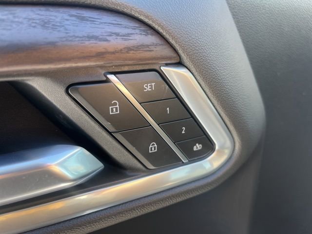 New 2026 GMC Sierra 1500 SLT w/ SLT Convenience Package image 15