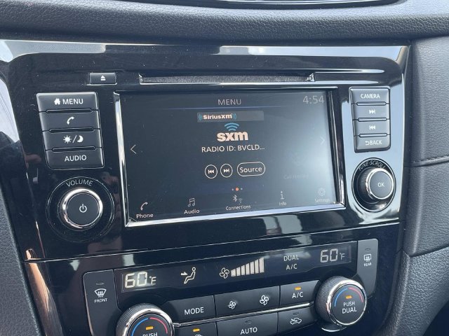 Used 2020 Nissan Rogue SV FWD image 28