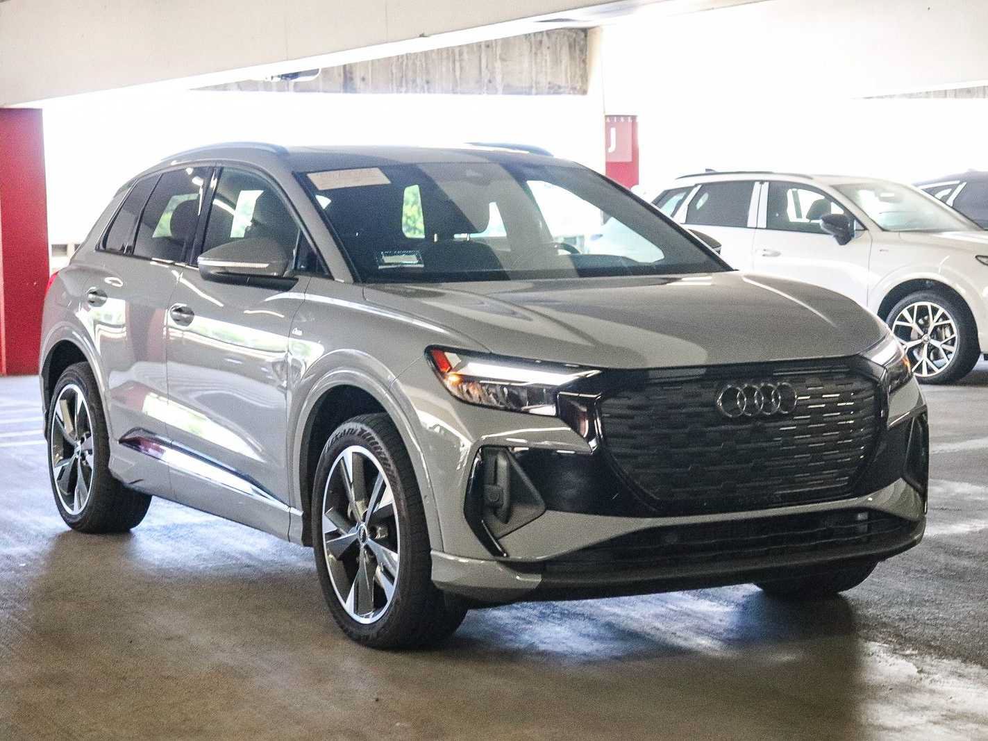 Used 2024 Audi Q4 e-tron Premium Plus w/ Premium Plus AWD/4WD image 5