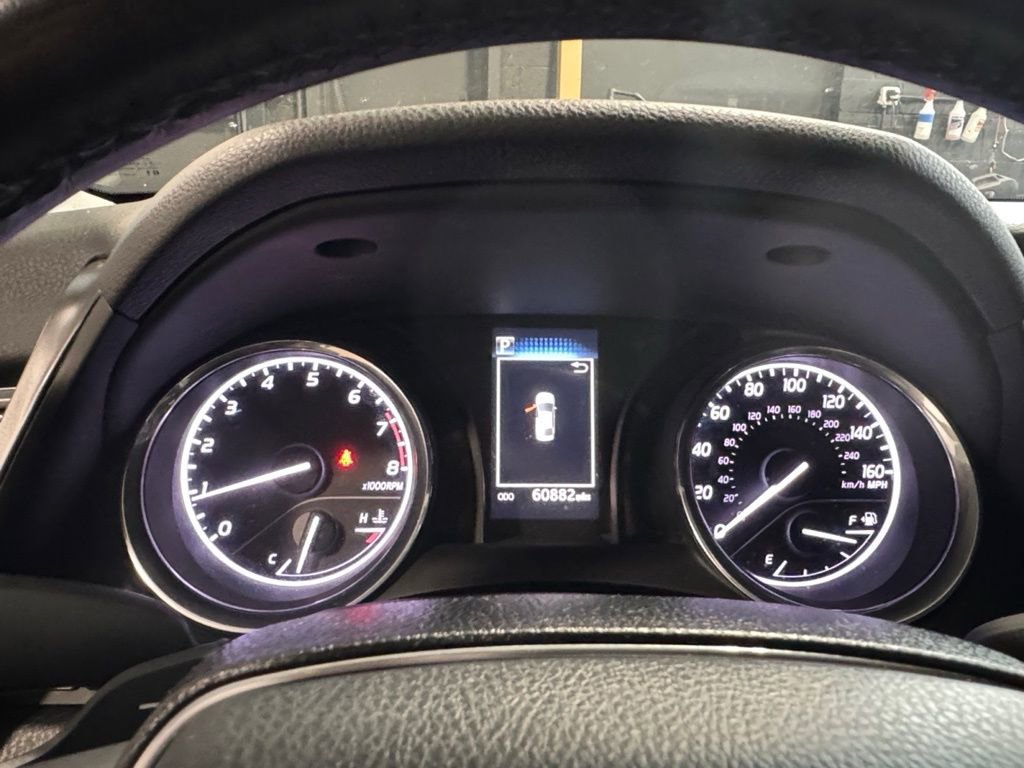 Used 2020 Toyota Camry SE image 19