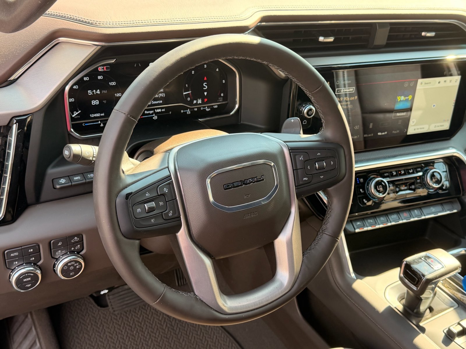 Used 2025 GMC Sierra 1500 Denali w/ Denali Reserve Package AWD/4WD image 17