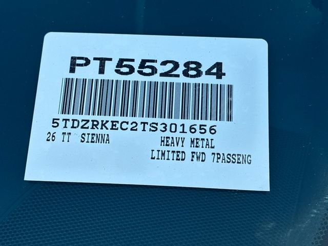 Used 2026 Toyota Sienna Limited FWD image 31