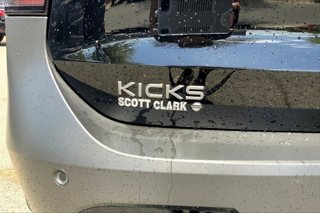 Used 2025 Nissan Kicks SV image 22