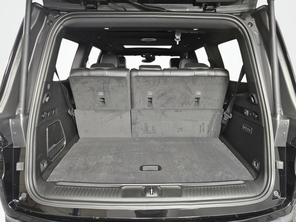 New 2026 Jeep Grand Wagoneer 4WD image 17