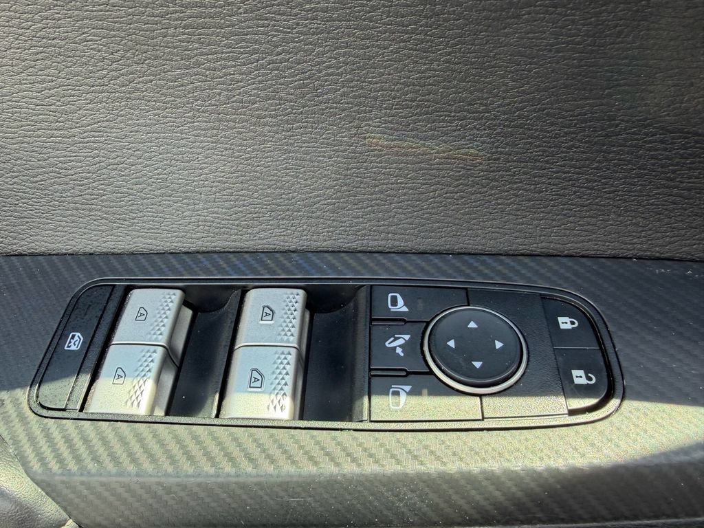 Used 2023 Mitsubishi Outlander SE FWD image 21