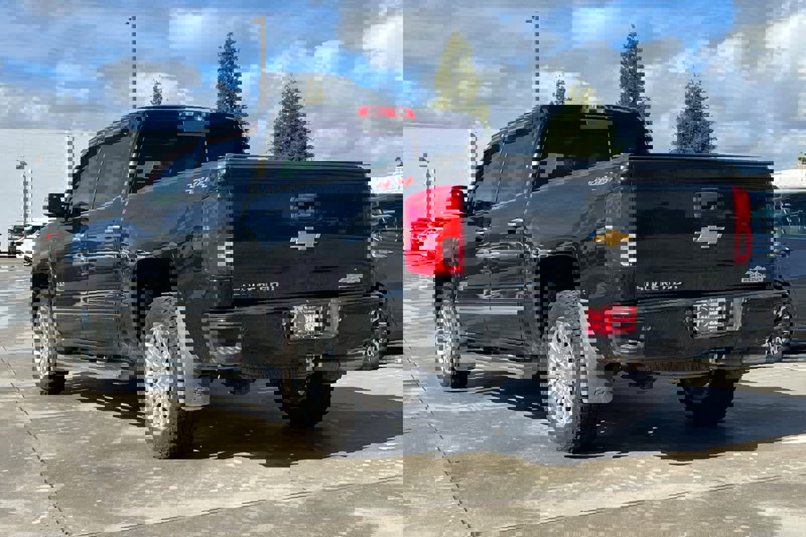 Used 2017 Chevrolet Silverado 1500 High Country image 7