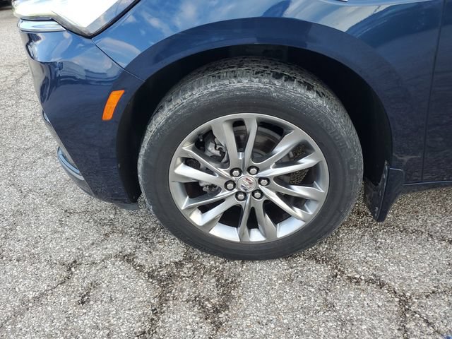 Used 2023 Buick Enclave Avenir w/ Avenir Technology Package FWD image 8
