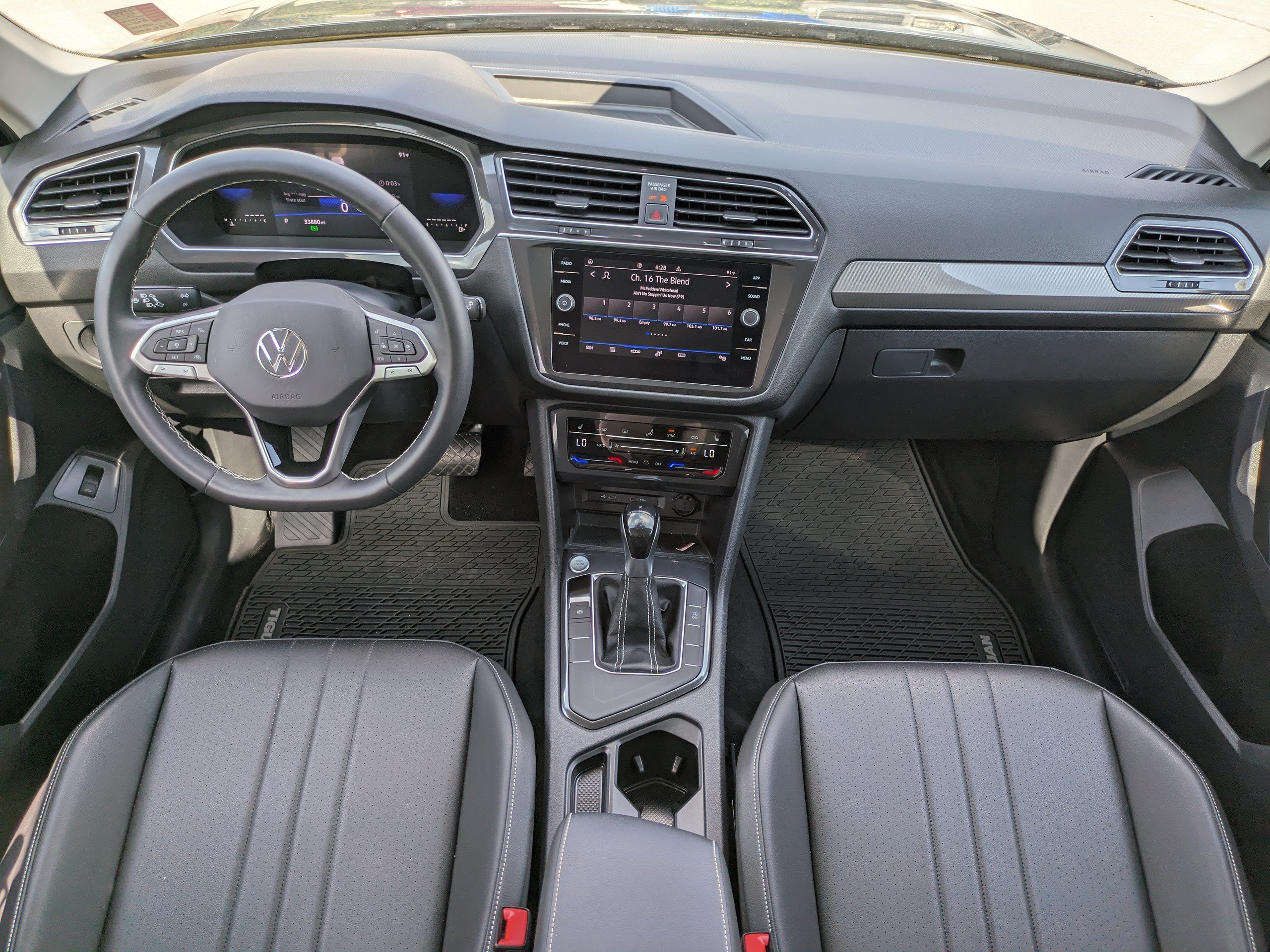 Certified 2023 Volkswagen Tiguan SE FWD image 16