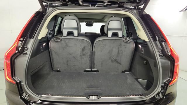 New 2026 Volvo XC90 T8 Plus w/ Protection Package Premier AWD/4WD image 41