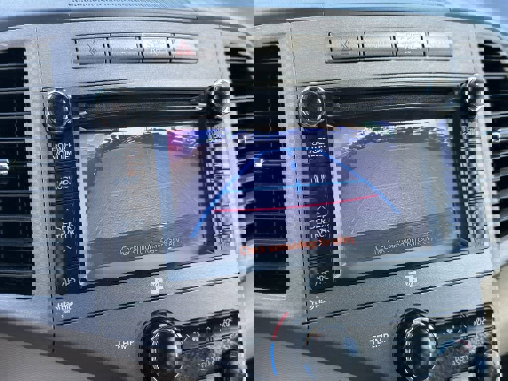 Used 2013 Toyota Venza XLE w/ XLE Premium Pkg image 26