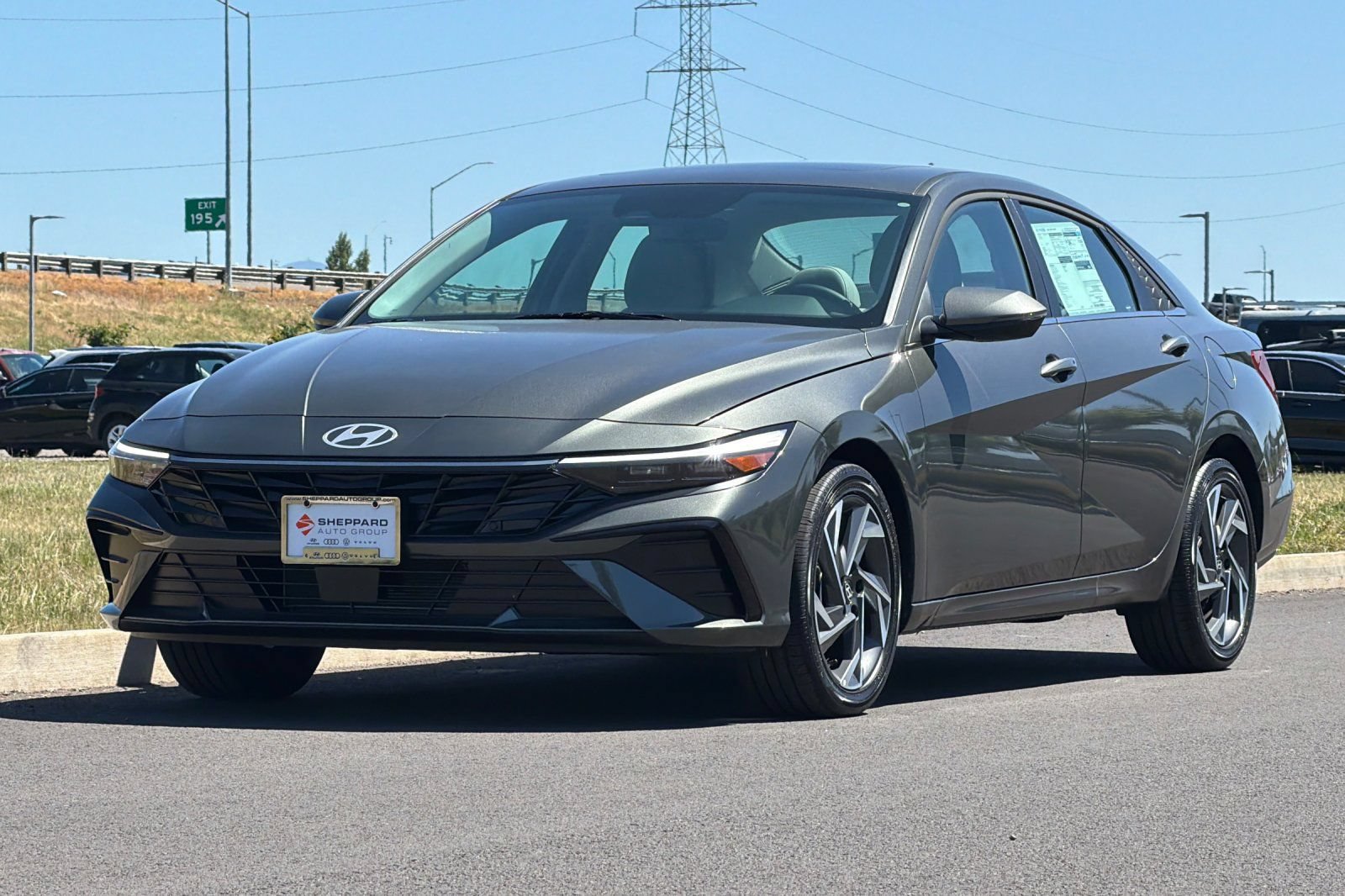 New 2026 Hyundai Elantra Limited FWD image 7