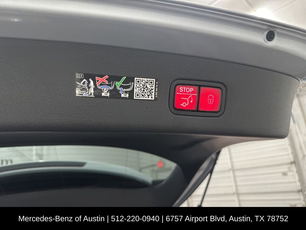 Used 2025 Mercedes-Benz GLC 300 image 27