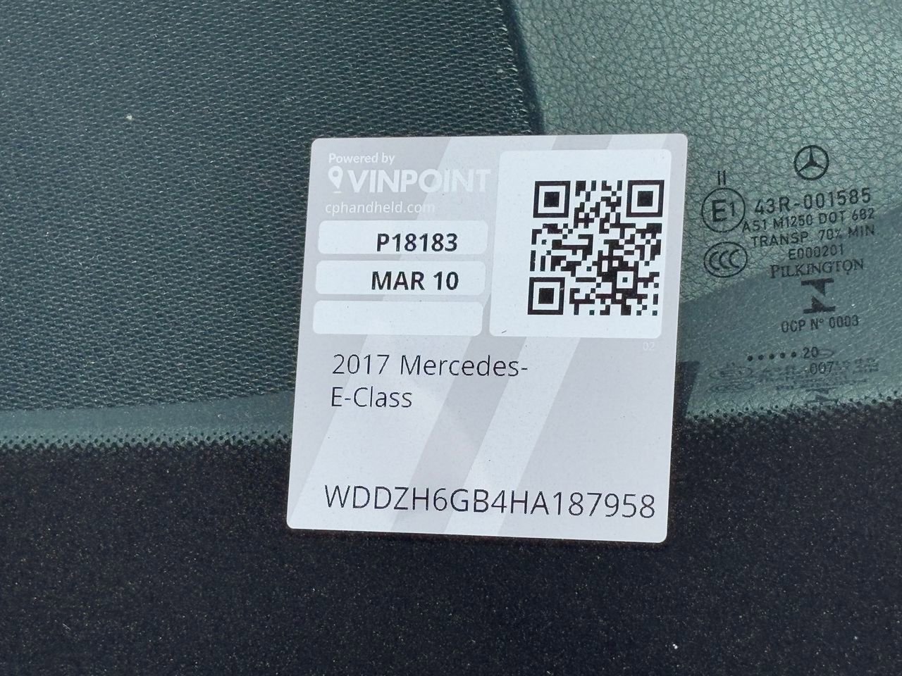 Used 2017 Mercedes-Benz E 400 4MATIC Wagon image 31