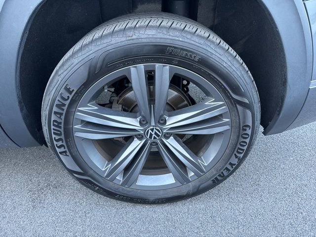 Certified 2021 Volkswagen Atlas SE w/ Panoramic Sunroof Package image 34