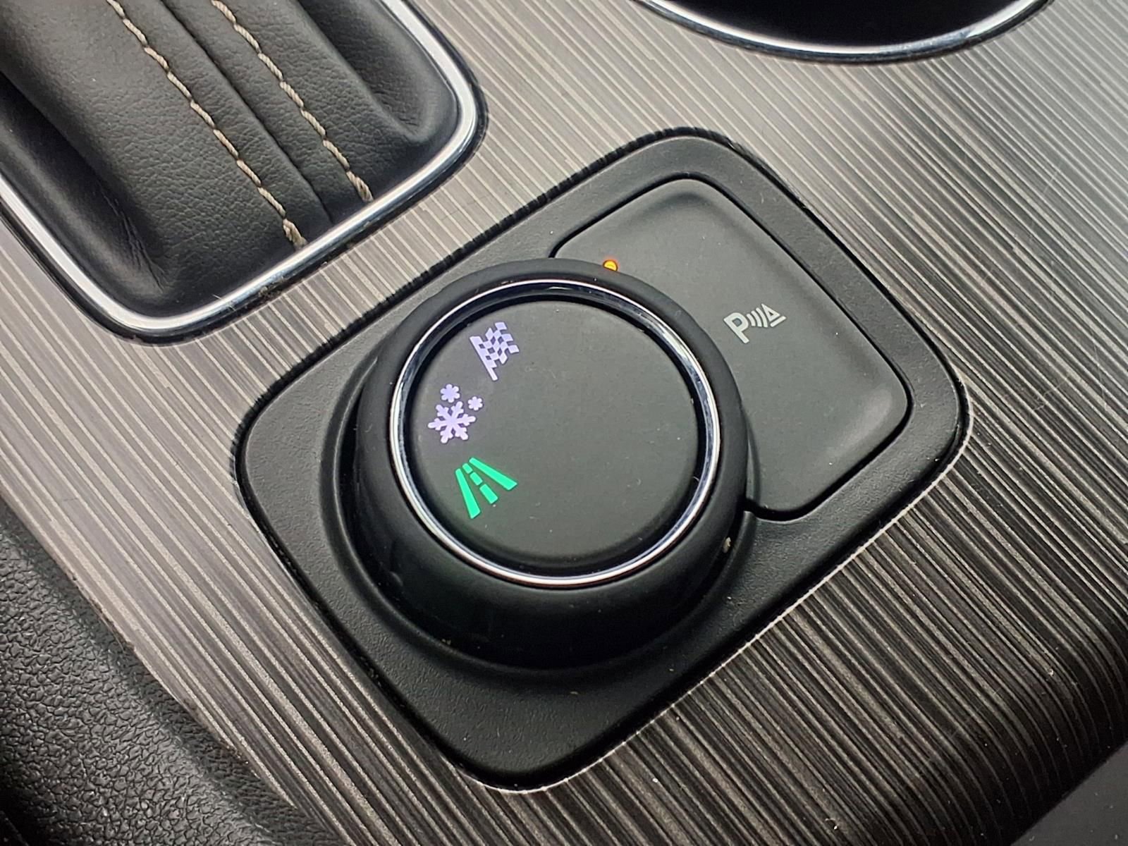 Used 2019 GMC Acadia SLT w/ LPO, Floor Liner Package image 21