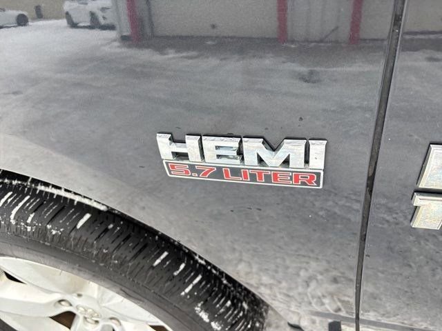 Used 2017 RAM 1500 Classic SLT w/ SLT Plus D←cor Group image 51