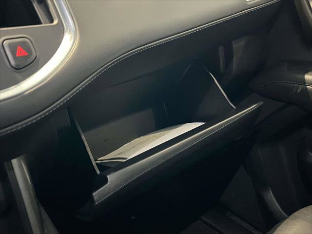 Used 2024 Chevrolet Suburban LT image 32