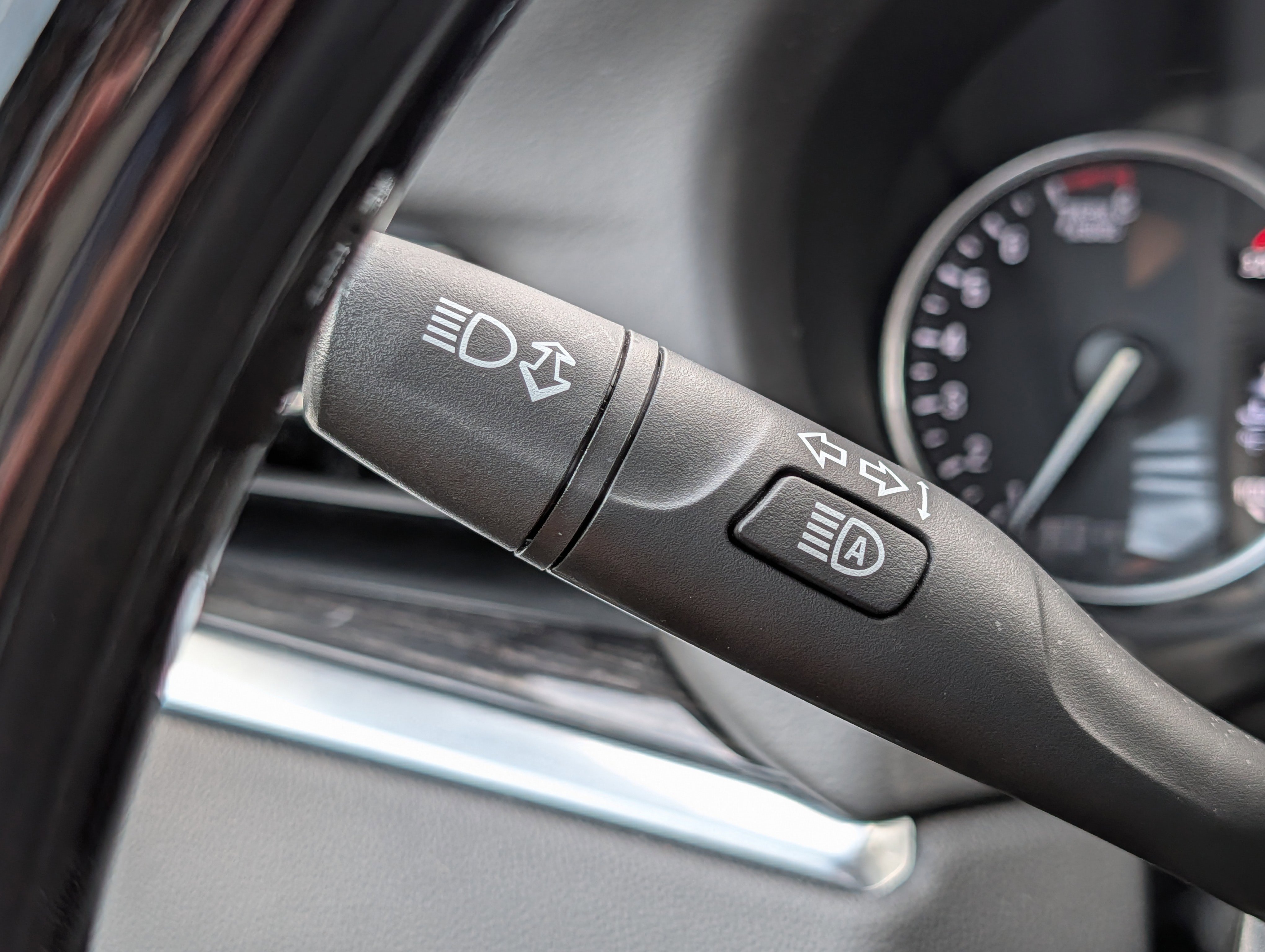 Used 2020 Buick Enclave Avenir w/ Avenir Technology Package image 25