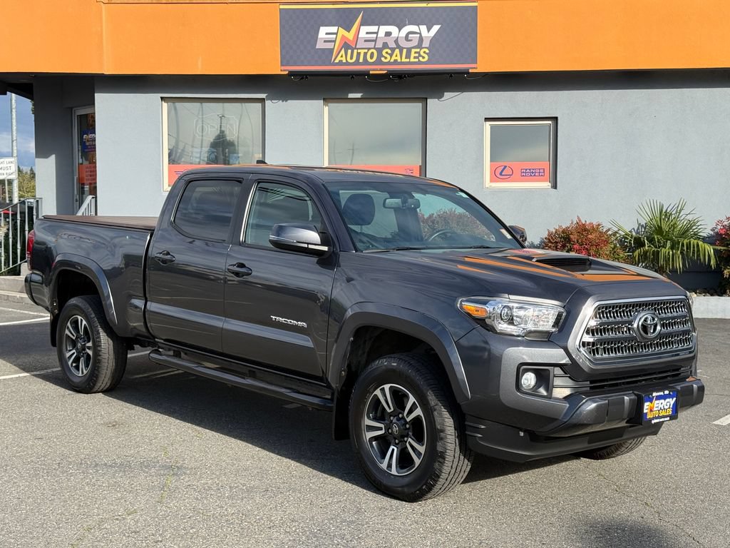 Used 2017 Toyota Tacoma TRD Sport w/ Tow Package AWD/4WD image 1