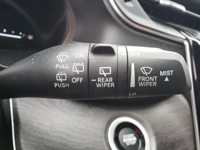 Used 2023 Jeep Grand Cherokee L Limited image 31