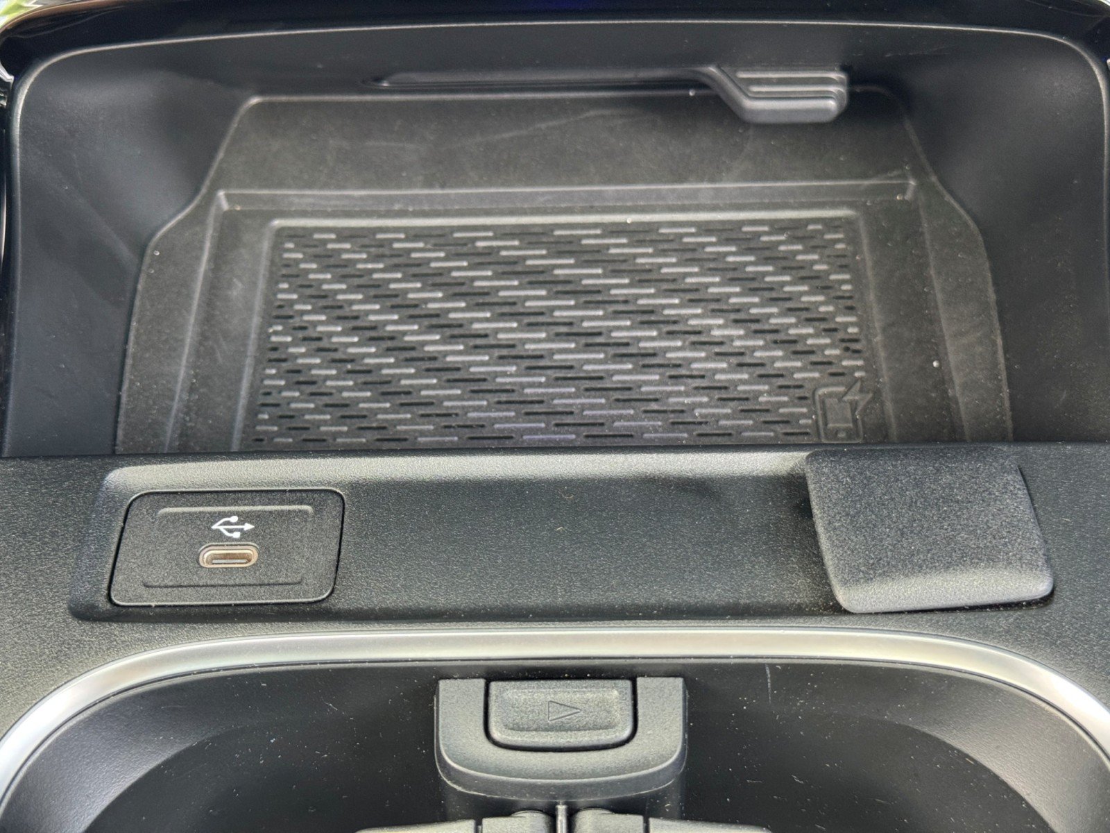 Used 2025 Mercedes-Benz CLA 250 image 33
