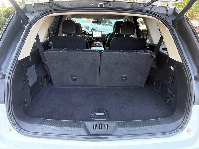 Used 2021 Lincoln Aviator Reserve w/ Equipment Group 208A RWD image 18