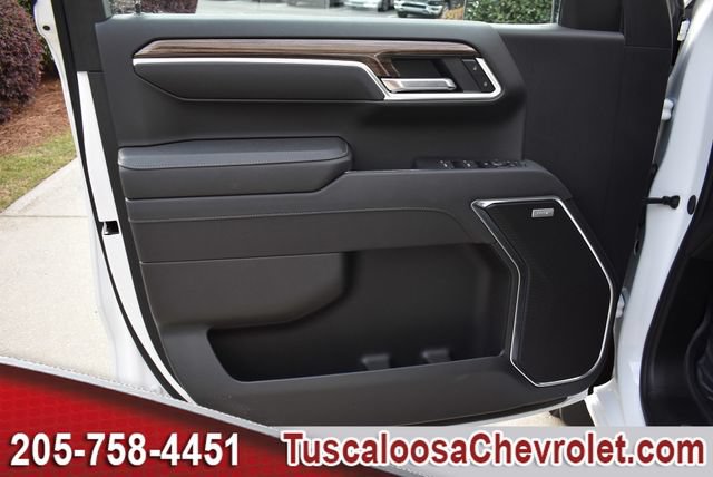 Used 2025 Chevrolet Silverado 1500 RST AWD/4WD image 16
