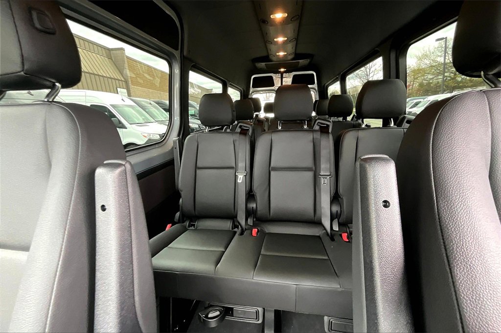 New 2025 Mercedes-Benz Sprinter 2500 image 9