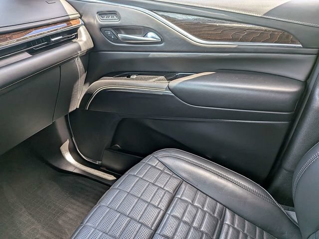 Used 2022 Cadillac Escalade Sport Platinum w/ Heavy-Duty Trailer Package AWD/4WD image 19