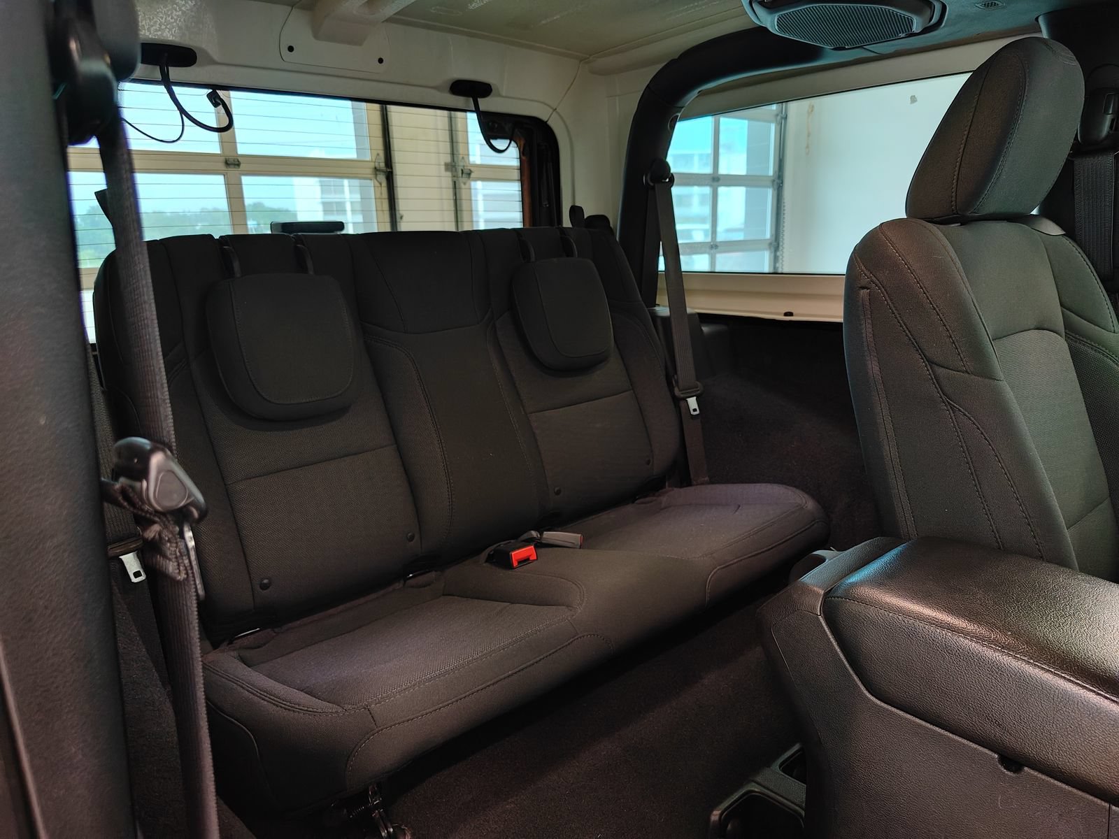 Used 2021 Jeep Wrangler Sport AWD/4WD image 15