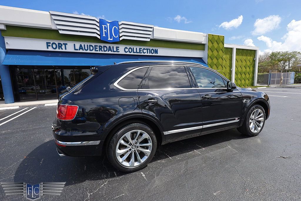 Used 2017 Bentley Bentayga image 5