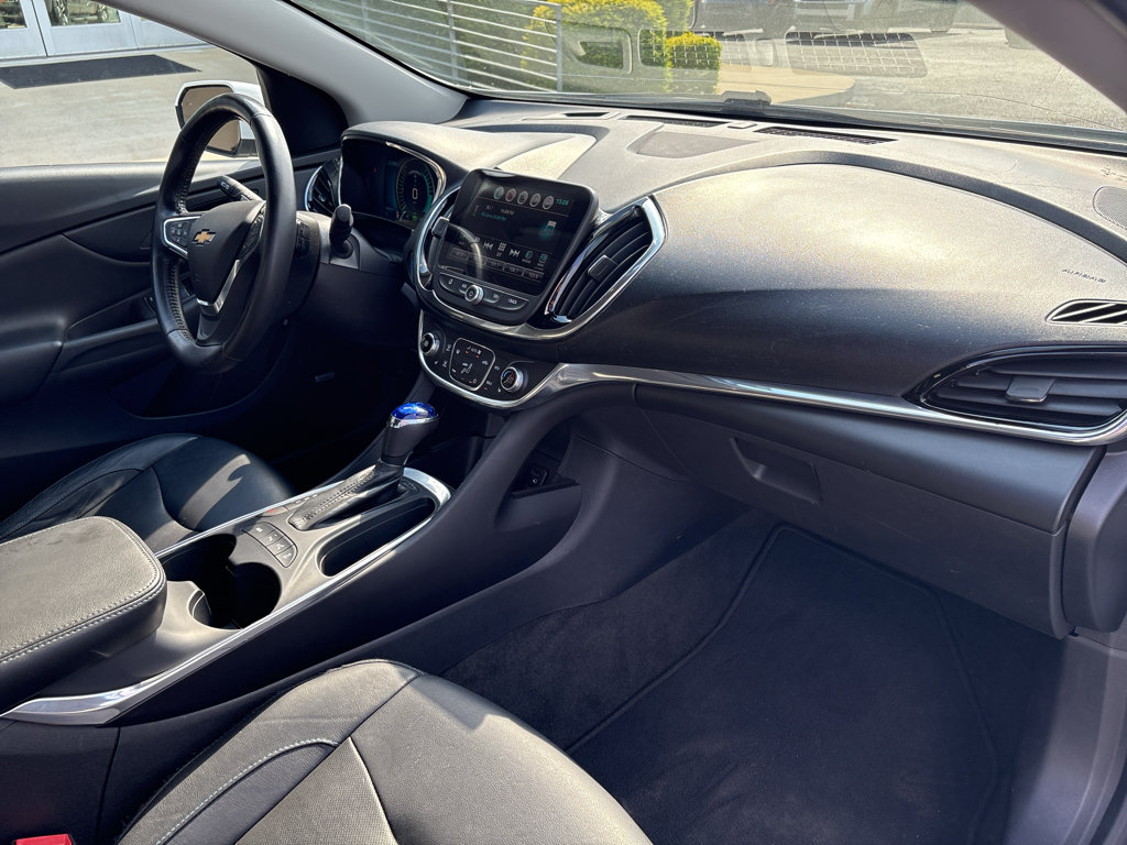 Used 2017 Chevrolet Volt Premier w/ Driver Confidence II Package FWD image 8