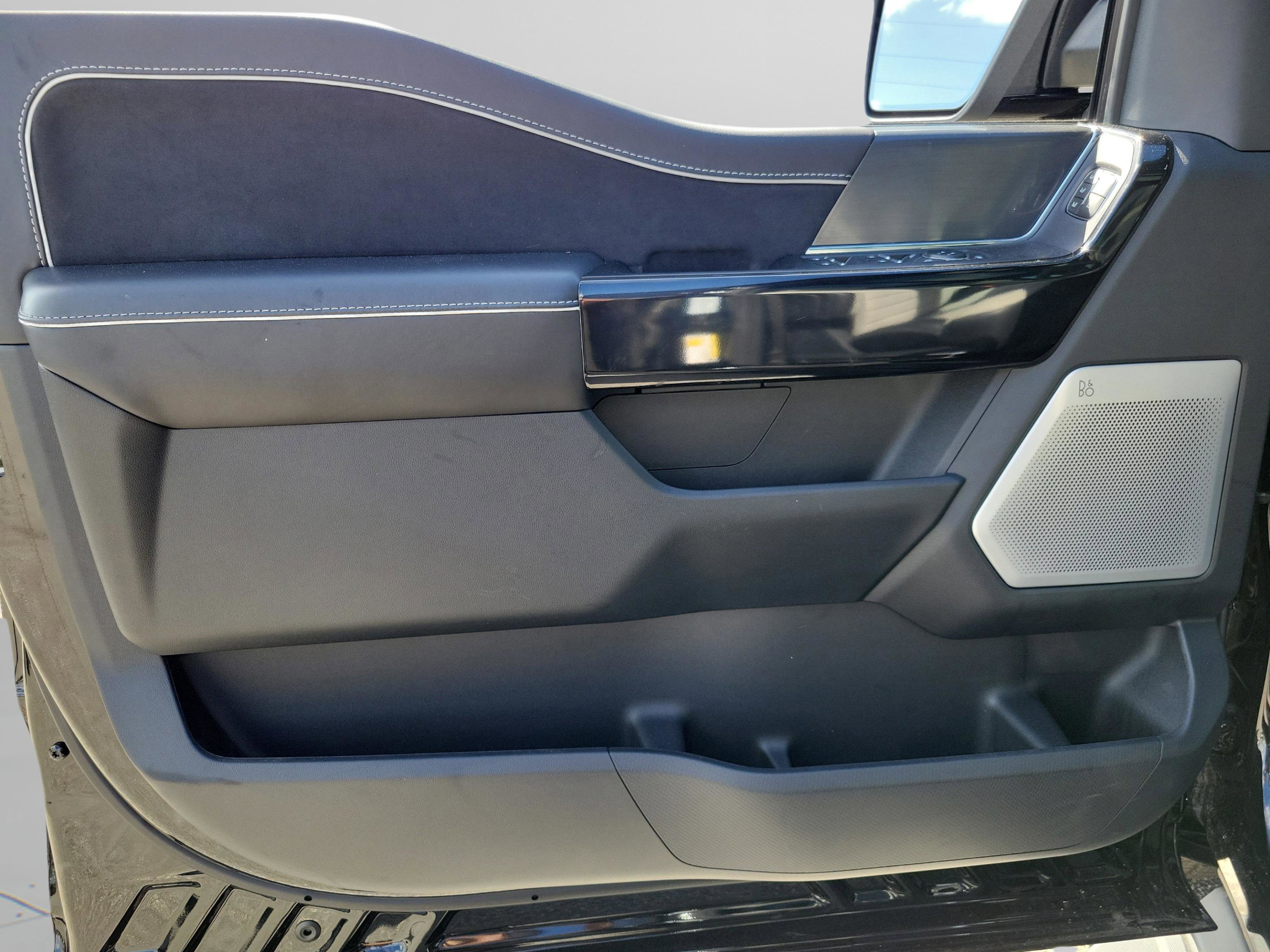 New 2025 Ford F150 Lightning Platinum image 16