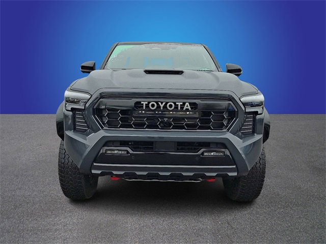 Used 2025 Toyota Tacoma TRD Pro image 2