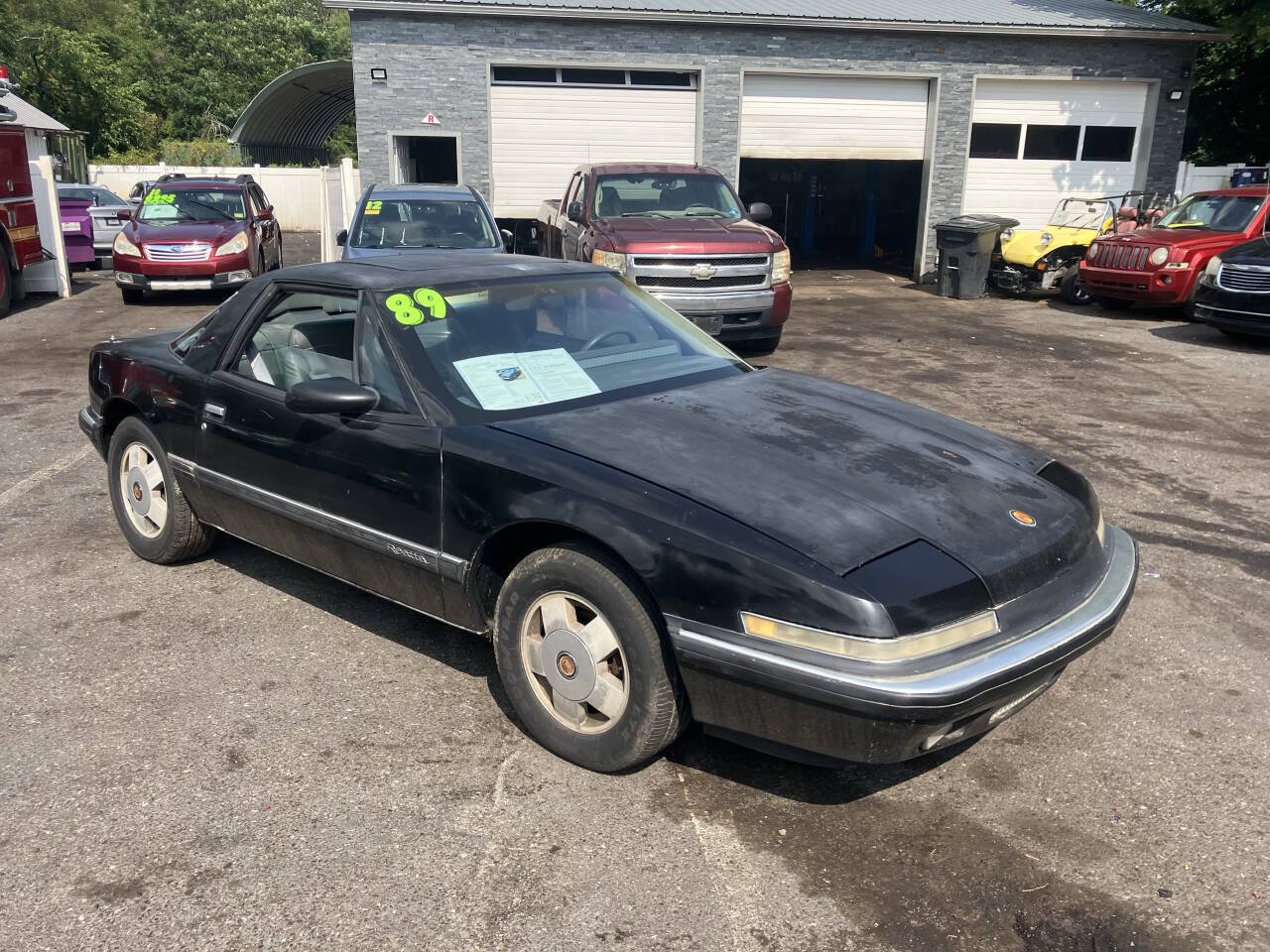 Used 1989 Buick Reatta Coupe FWD image 5