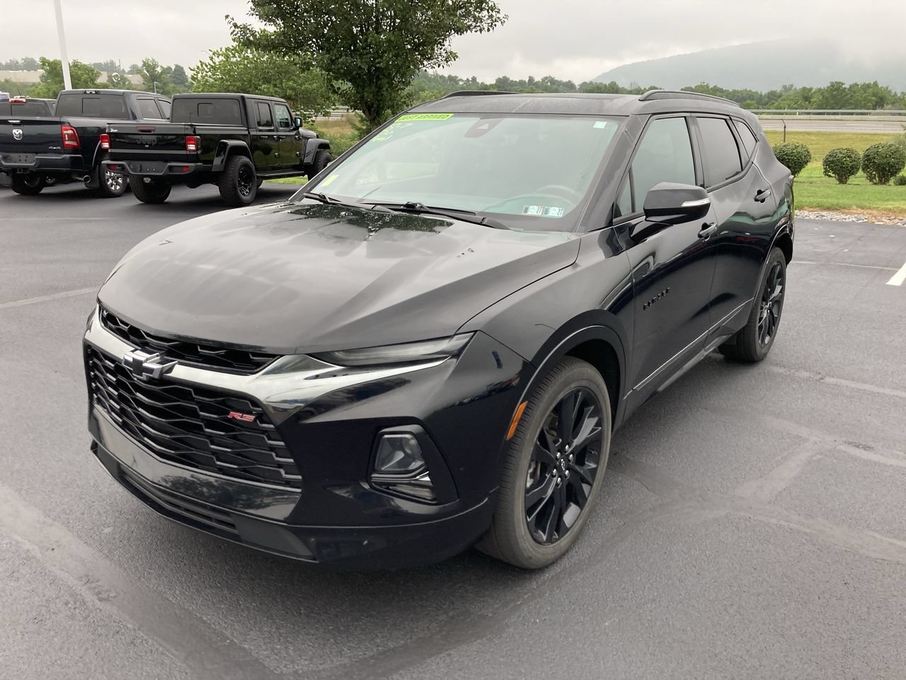 Used 2022 Chevrolet Blazer RS w/ Enhanced Convenience Package AWD/4WD image 3