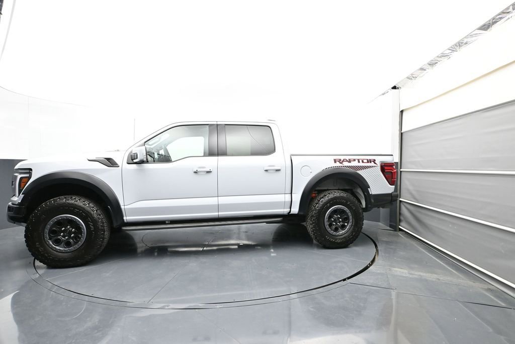 Used 2025 Ford F150 Raptor AWD/4WD image 8