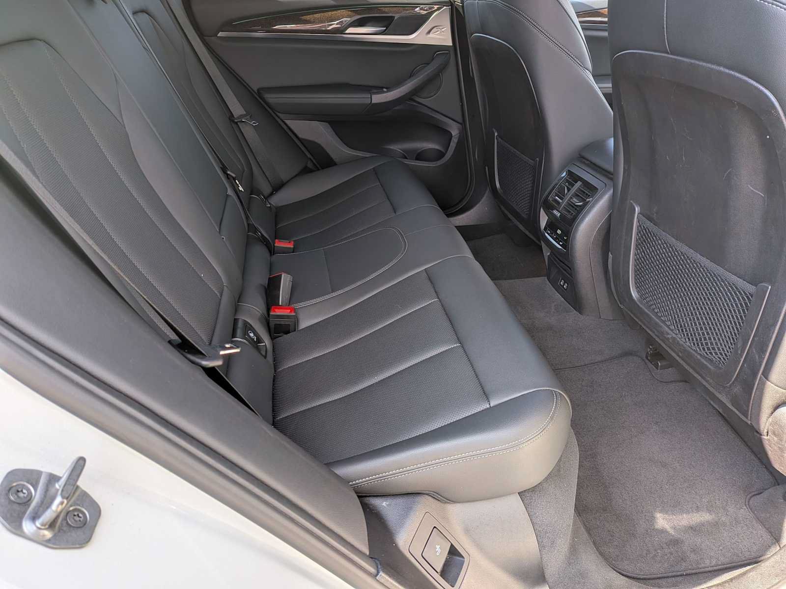 Used 2024 BMW X4 xDrive30i AWD/4WD image 19