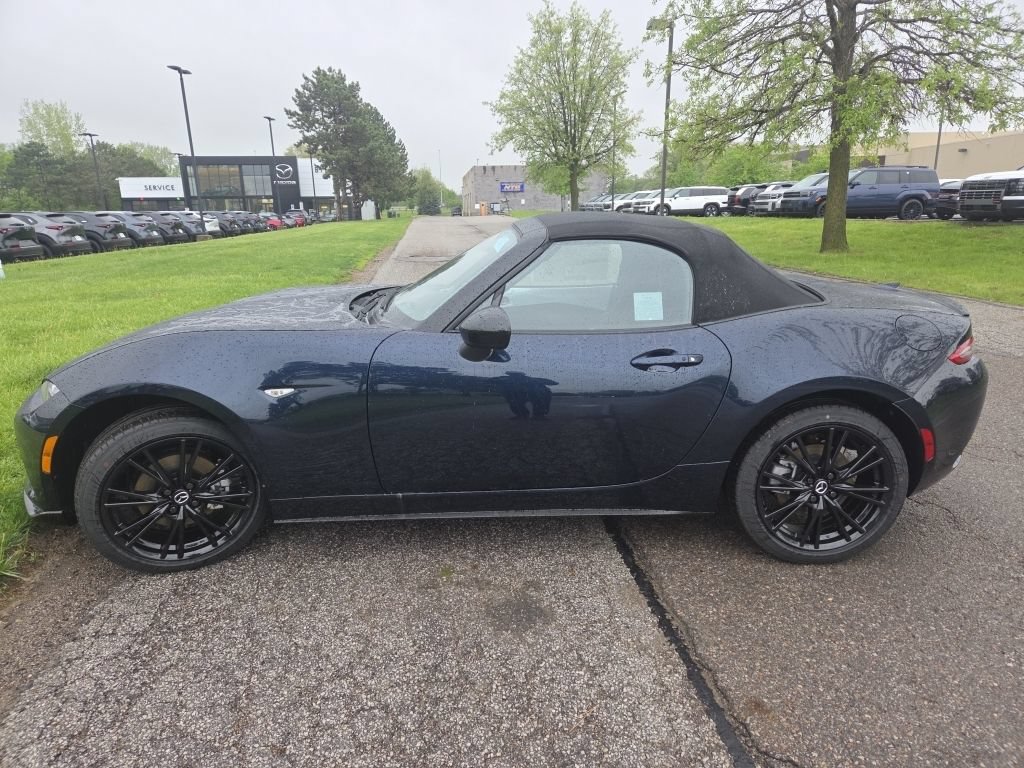 New 2026 MAZDA MX-5 Miata Club w/ Weather Package RWD image 13